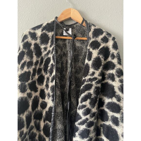 BCBG Maxazria Animal Print Poncho - Picture 3 of 8